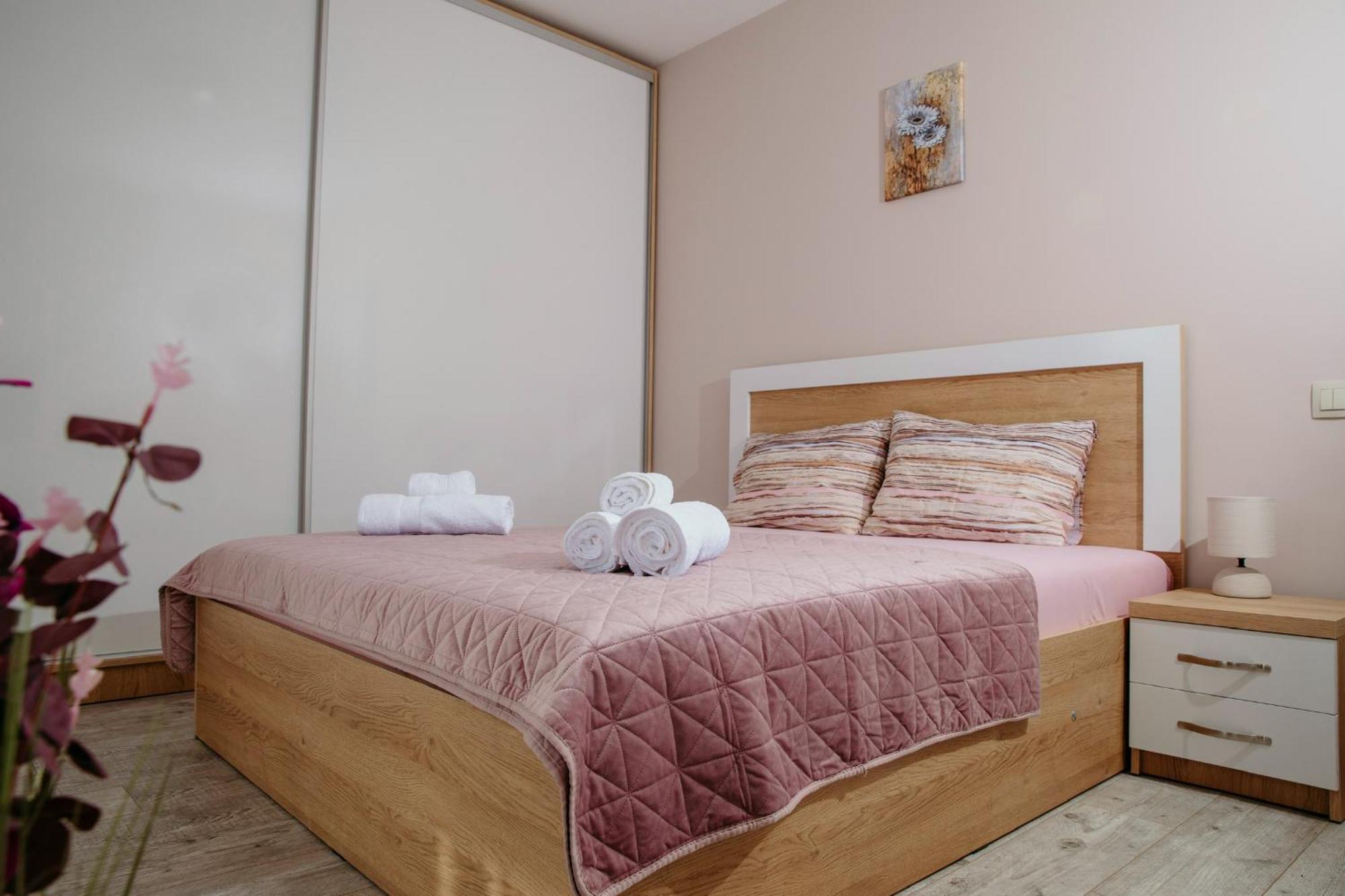 Rose Valley Apartment Καζανλούκ Εξωτερικό φωτογραφία